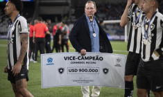 John Textor se défoule en virant l'entraîneur de Botafogo