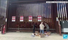 A la frontière américaine, un prochain changement de règle pousse des migrants à la traversée