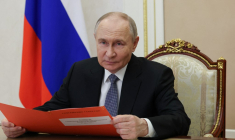 Vladimir Poutine à Moscou, en Russie, le 25 avril 2025. ( POOL / SERGEI ILYIN )