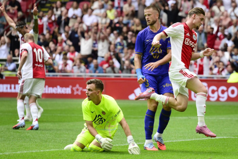 Monaco se fait rattraper par l’Ajax Amsterdam