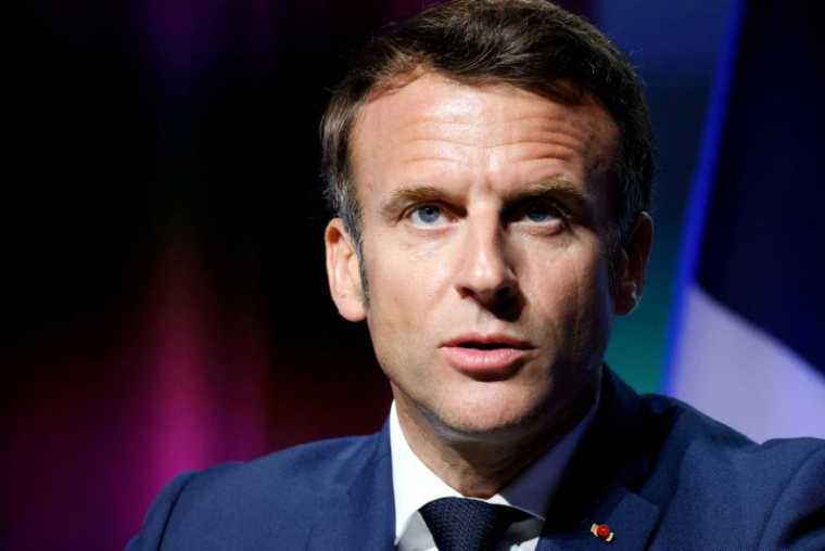 C'EST AU GOUVERNEMENT DE SE POSITIONNER, RÉPOND L'OPPOSITION À MACRON
