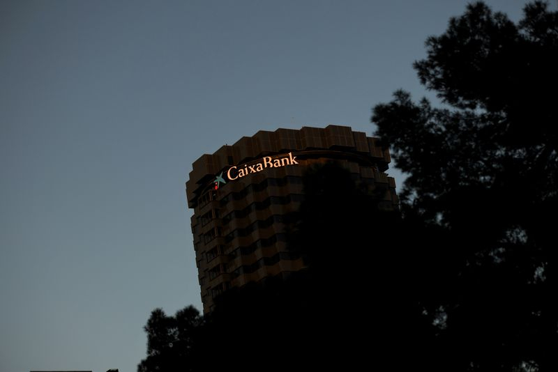 CAIXABANK PORTE SON OBJECTIF DE RENTABILITÉ À PLUS DE 12% D'ICI 2024