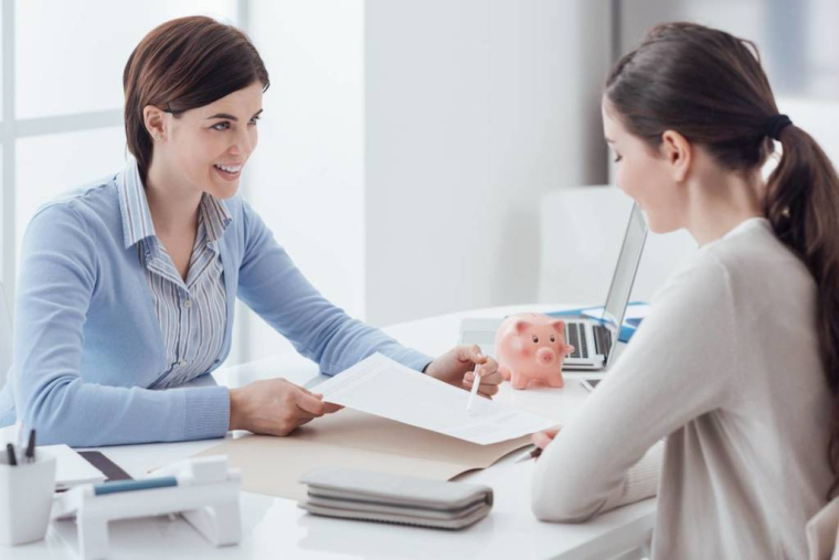 Assurances : contrats obligatoires et facultatifs, quels sont-ils ? / iStock.com - demaerre