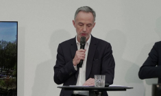 Municipales à Paris: Grégoire présente son programme