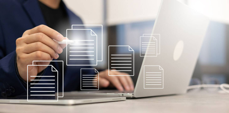 Accès aux services publics : le Sénat alerte sur les effets de la dématérialisation / iStock.com - Chainarong Prasertthai