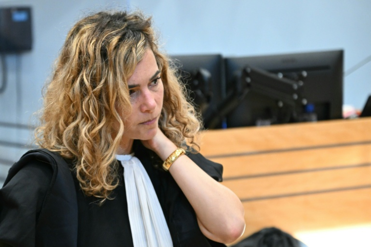 Emmanuelle Franck, avocate de Cédric Jubillar, le 16 octobre 2025 à la cour d'assises du Tarn, à Albi ( AFP / Lionel BONAVENTURE )