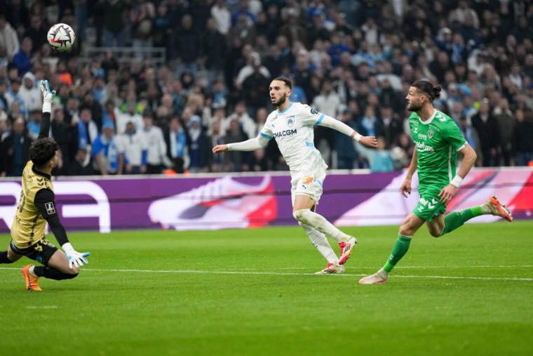 Roberto De Zerbi compare Amine Gouiri à Gonzalo Higuain