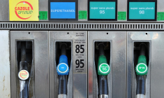 ( AFP / PIERRE ANDRIEU )