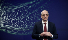 Le directeur général de Valeo, Christophe Périllat, le 25 février 2022 à Paris. ( AFP / ALAIN JOCARD )