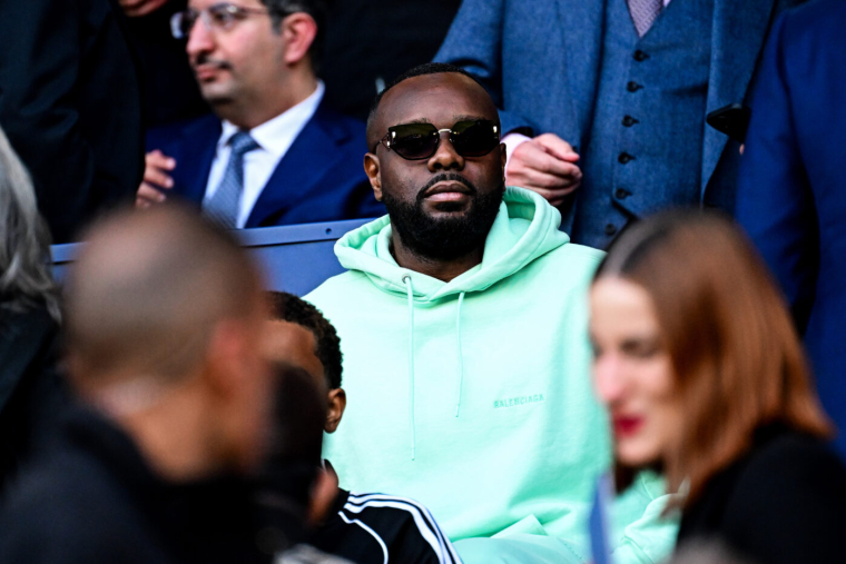 Quand Gims rend visite à un club amateur