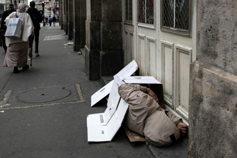Le nombre de personnes sans domicile fixe mortes dans la rue "continue d'augmenter année après année"  ( AFP / JOEL SAGET )