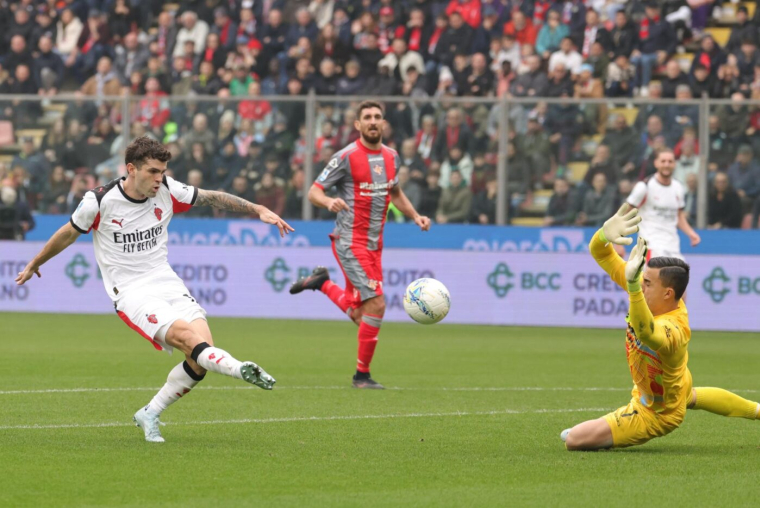 Au bout du suspense, l'AC Milan s'impose contre Cremonese et conserve son invincibilité à l'extérieur