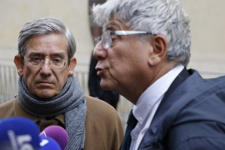 Charles de Courson et Eric Coquerel, le 17 septembre 2024, à Paris ( AFP / LUDOVIC MARIN )