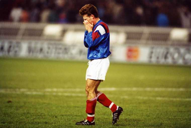 Pourquoi la France s'est enfin réconciliée avec Joe Dassin