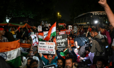 Des partisans du Parti du peuple des cafards (CJP) manifestent pour réclamer la démission du commissaire électoral en chef, Gyanesh Kumar, le 16 octobre 2026 à New Delhi, en Inde ( AFP / Arun SANKAR )