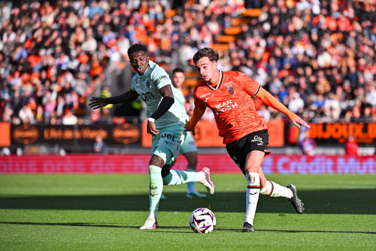 Lorient surprend Monaco, Auxerre enfonce Le Havre