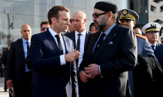 Emmanuel Macron et Mohamed VI à Rabat, au Maroc, le 15 novembre 2018. ( POOL / CHRISTOPHE ARCHAMBAULT )