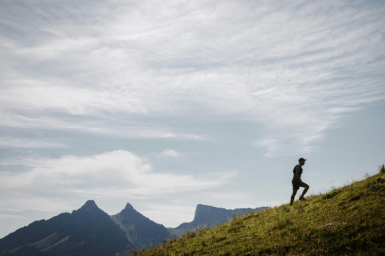 Le créateur du "Tinder des montagnes", Thibaud Monney, à Bulle en Suisse le 19 juillet 2025 ( AFP / GABRIEL MONNET )