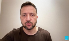 Selon Zelensky, l'armée ukrainienne "tient bon" à Koursk, où la Russie tente de reprendre du terrain