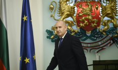 Le président bulgare après l'annonce de sa démission à Sofia en Bulgarie, le 19 janvier 2026 ( AFP / Nikolay DOYCHINOV )