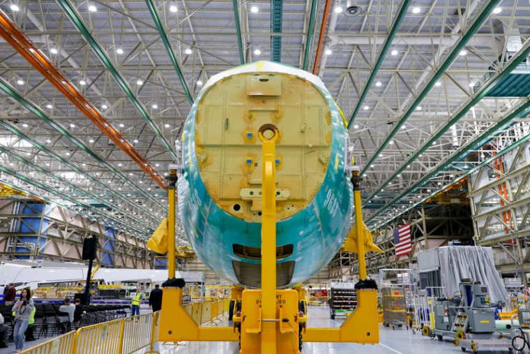 Production à l'usine Boeing d'Everett