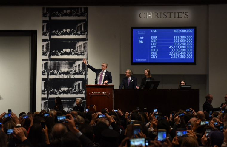 Une séance d'enchères à Christie's, à New York, en novembre 2017 (illustration) ( AFP / TIMOTHY A. CLARY )