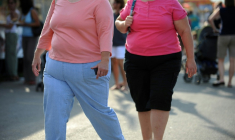 A l'arrêt des traitements anti-obésité, la reprise de poids est quatre fois plus rapide qu'après l'interruption d'un régime et d'un programme d'activité physique, selon une  étude ( AFP / Tim SLOAN )