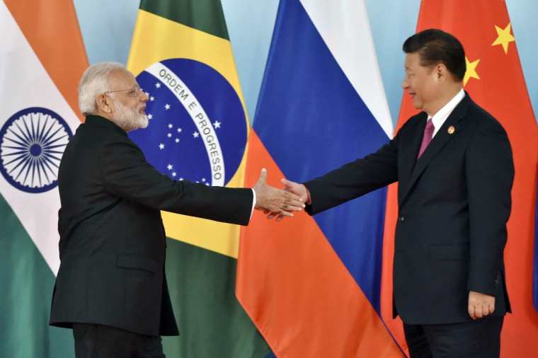 Narendra Modi et Xi Jinping, à Xiamen, en 2017 ( POOL/AFP / KENZABURO FUKUHARA )
