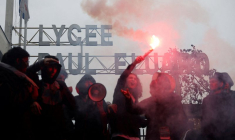 PHOTO D'ARCHIVE : Des lycéens français manifestent en France