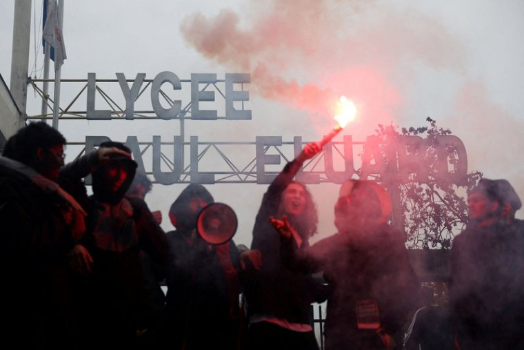 PHOTO D'ARCHIVE : Des lycéens français manifestent en France