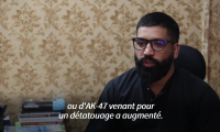 Au Cachemire indien, le nettoyage des tatouages politiques bat son plein
