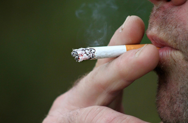 Les sénateurs veulent accélérer l'augmentation du prix des cigarettes. (illustration) (Cherylholt / Pixabay)