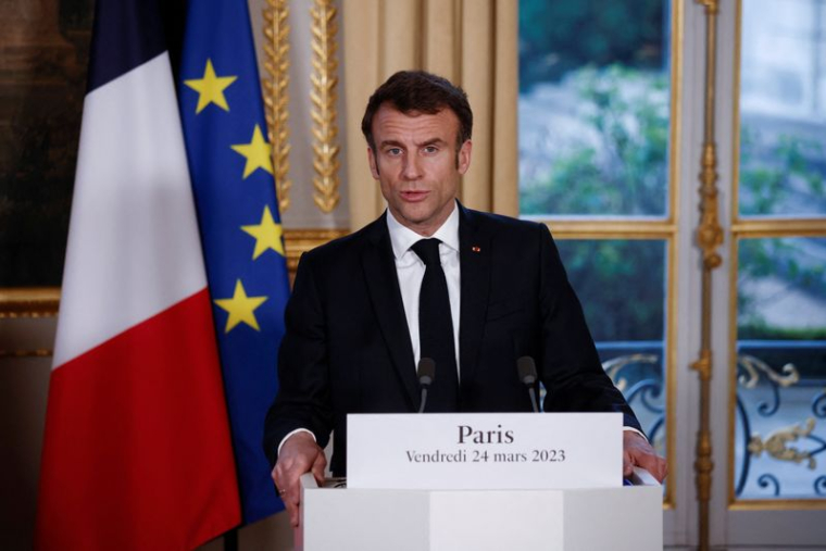 Le président français à Paris