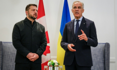 Volodymyr Zelensky et Mark Carney lors d'une rencontre à Calgary au Canada, le 10 septembre 2026 ( POOL / Jeff McIntosh )