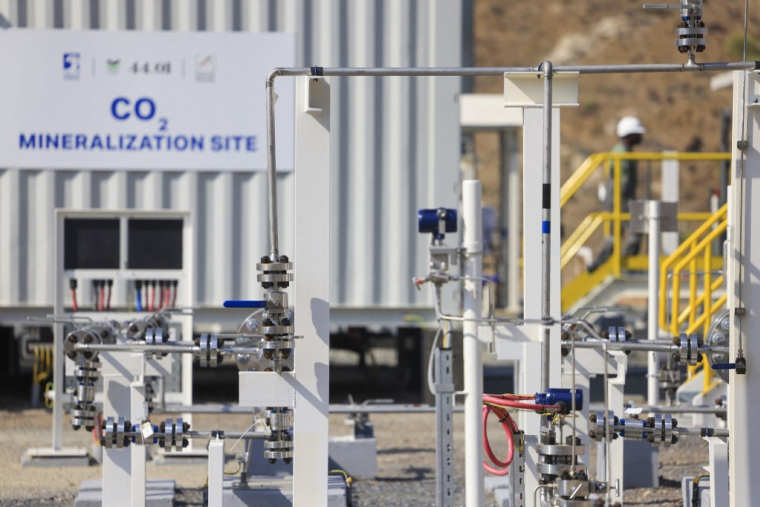 Un site d'Adnoc à Fujirah, aux Émirats arabes unis, le 28 novembre 2023. ( AFP / KARIM SAHIB )
