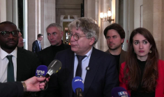 Lecornu engage un dernier 49.3 "avec une rare inélégance" (Coquerel)