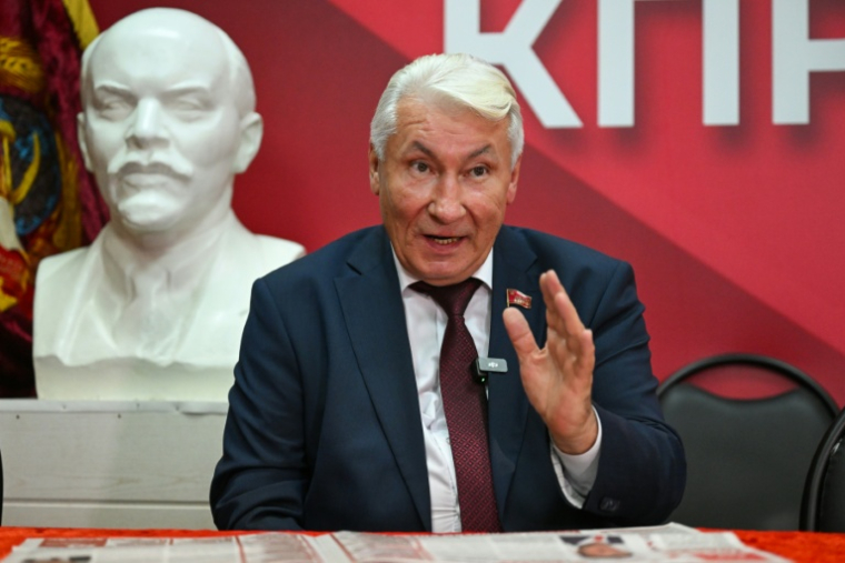 Andreï Jidkov, candidat du parti communiste aux législatives russes, à Tambov, le 9 septembre 2026  ( AFP / Igor IVANKO )