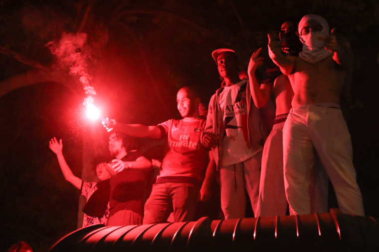 « 5-0 ! On leur a pas donné l'heure » : balade dans Paris après le sacre du PSG