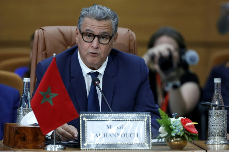 Le Premier ministre marocain Aziz Akhannouch prononce un discours, à Rabat, le 16 juillet 2026 ( AFP / Abdel Majid BZIOUAT )