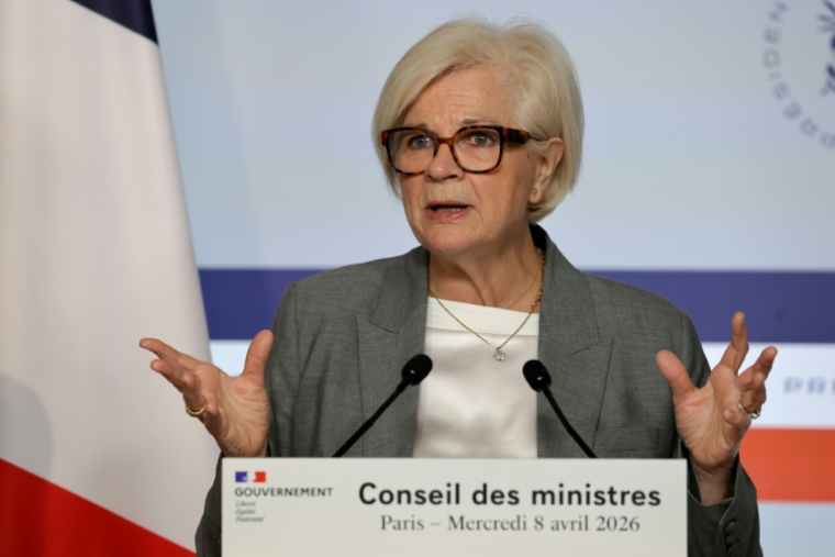 La ministre des Armées, Catherine Vautrin, lors d'une conférence de presse à l'issue du Conseil des ministres à l'Élysée, le 8 avril 2026 à Paris ( AFP / Ludovic MARIN )