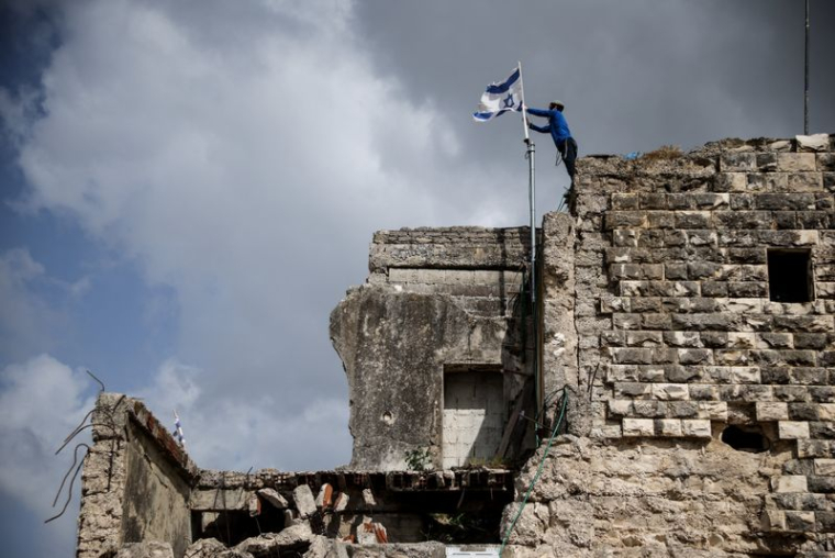 Les colons israéliens célèbrent le rétablissement de la colonie de Sa-Nur