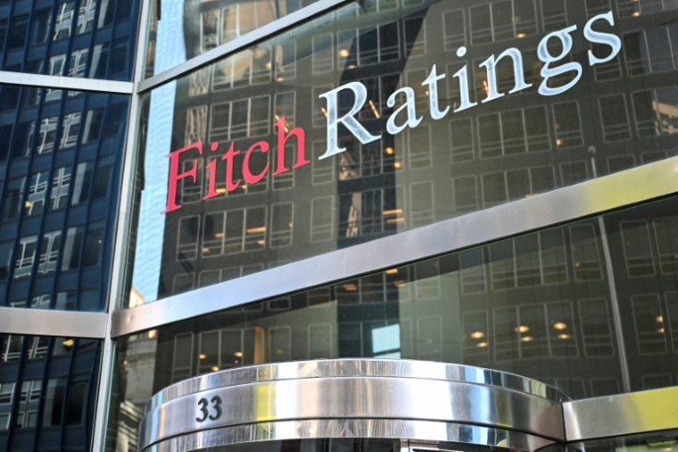 Vue du logo de Fitch Ratings, le 18 mars 2025 à New York aux Etats-Unis ( AFP / ANGELA WEISS )