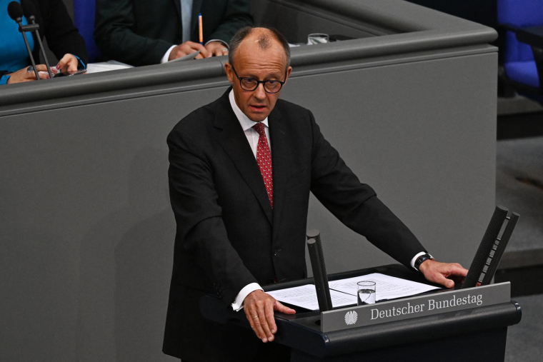 Le chancelier allemand Friedrich Merz s'exprime au Bundestag lors d'un débat général sur le budget, à Berlin le 17 septembre 2025. ( AFP / RALF HIRSCHBERGER )