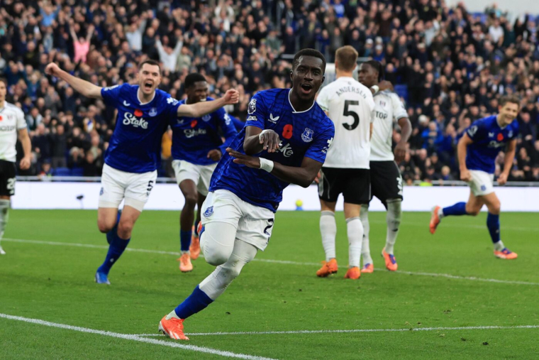 Idrissa Gueye annonce son départ d’Everton