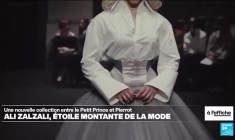 Fashion Week : Saint Laurent mise sur l’or, Matières Fécales sur la politique