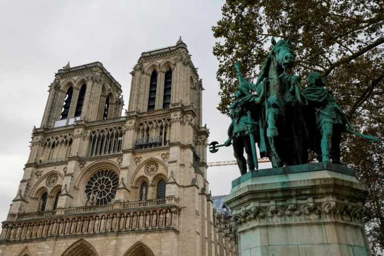 Notre-Dame de Paris a rouvert ses portes début décembre, 5 ans après l'incendie du 15 avril 2019 ( AFP / Grégoire CAMPIONE )