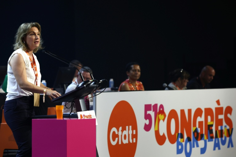 La secrétaire générale de la CFDT Marylise Léon s'exprime à l'ouverture du congrès du syndicat le 22 juin 2026 à Bordeaux ( AFP / ROMAIN PERROCHEAU )
