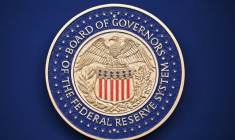 Le logo du Conseil des gouverneurs de la Fed, à Washington, le 18 septembre 2024 ( AFP / Mandel NGAN )