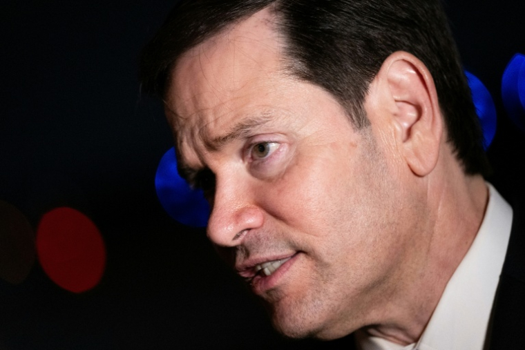 Le secrétaire d'Etat américain Marco Rubio s'adresse aux journalistes avant de quitter la base militaire d'Andrews, dans le Maryland, le 19 juillet 2026 ( POOL / Brendan Smialowski )