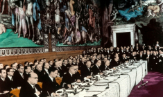 Signature du Traité de Rome. Le 25 mars 1957, au Capitole, à Rome, les ministres des "six" signent les traités instituant la Communauté Economique Européenne (CEE) et la Communauté Européenne de l'Energie atomique (EURATOM) ( CCE / - )